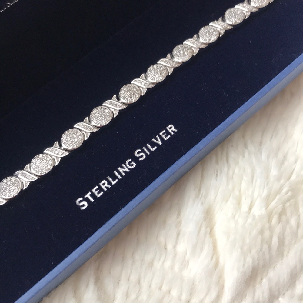 Brand new silver bracelet